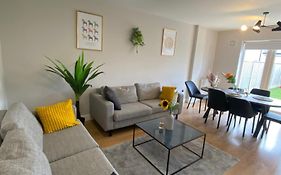 Extra Large Room In New House At Citywest