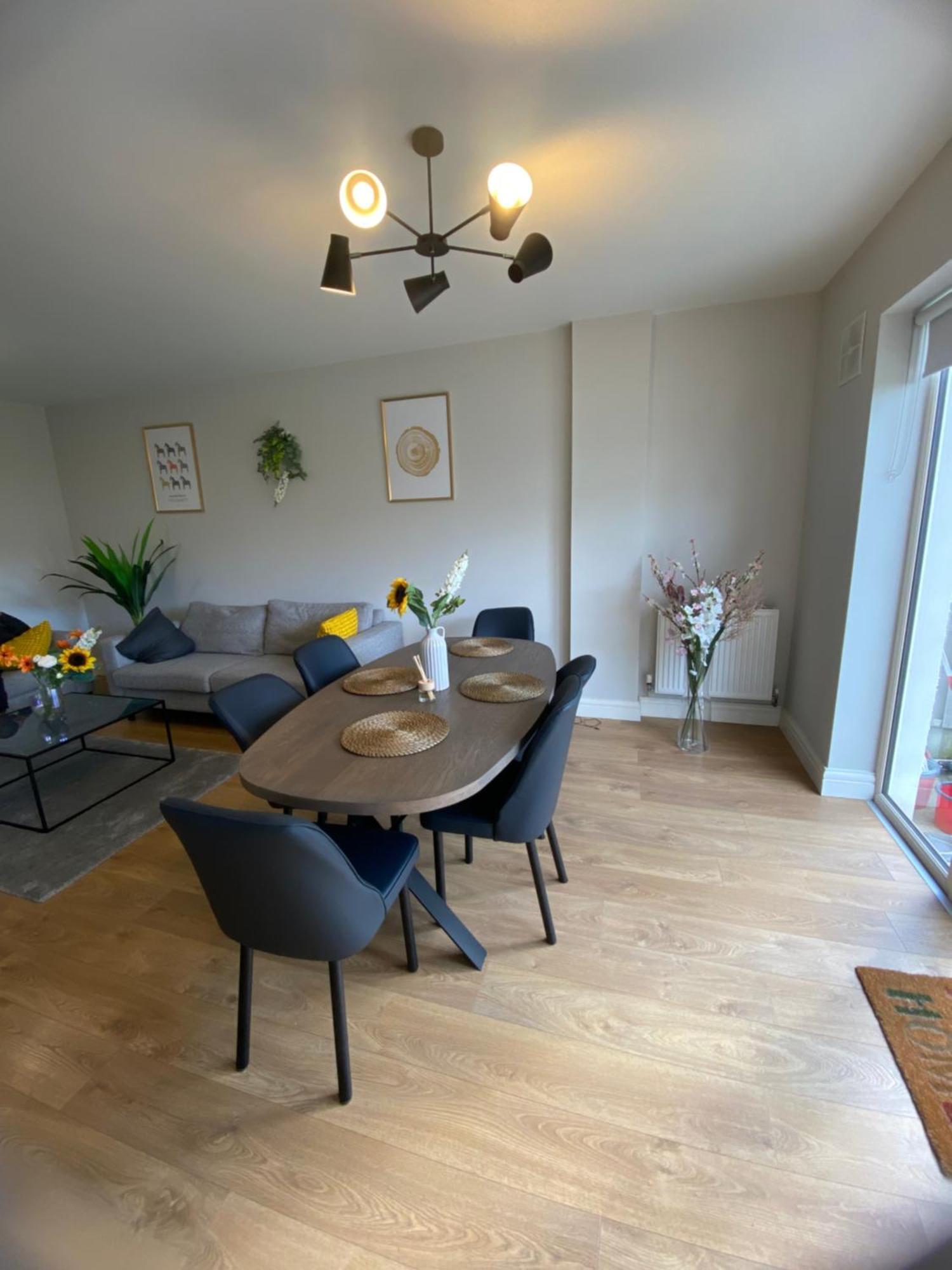 Extra Large Room In New House At Citywest Dublin Extérieur photo